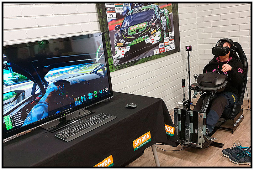 MediaGuru Jack Bacon on yhdistänyt virtuaalimaailman ja moottoriurheilun ainutlaatuiseksi siirreltäväksi VR-simulaattoriksi | MediaGuru.fi